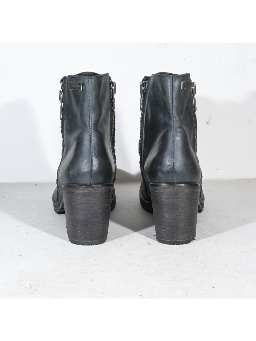 Harley Davidson Black Leather Ankle Boots Zip Bootie Padded Round Toe Biker 11 - Picture 4 of 7